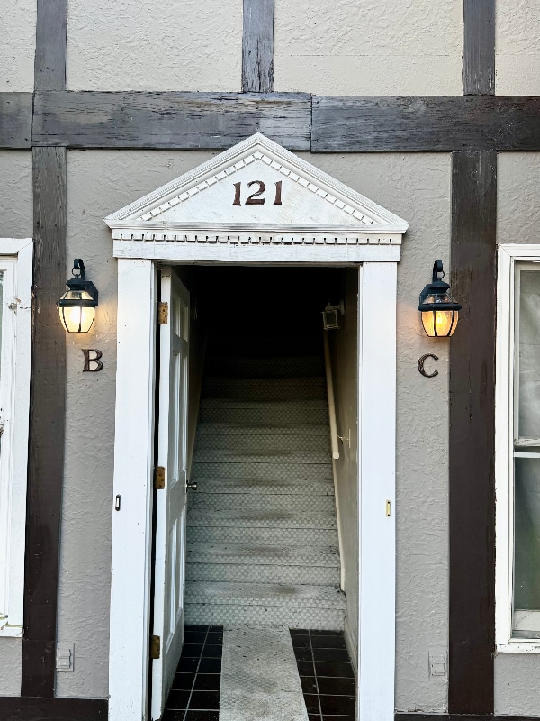 Building Photo - 121 Arcadia Ln