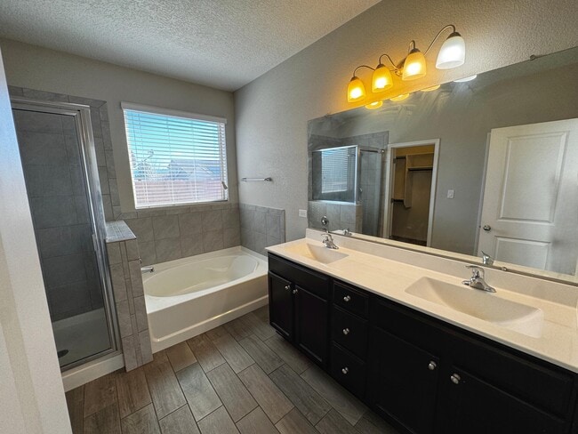 Building Photo - 6732 Oro Valley Rd NW