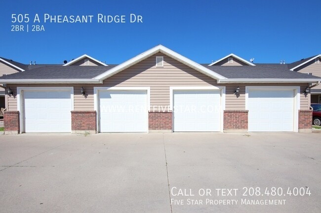 Building Photo - Pheasant Ridge Townhome Available in Chubb...