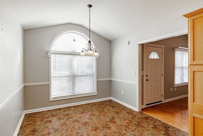 Building Photo - 160 Cedar Rock Trace