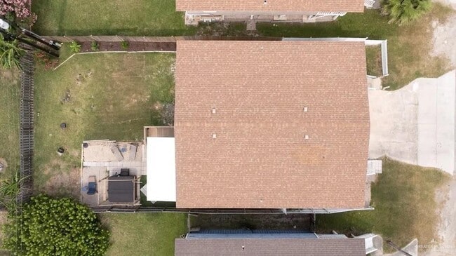 Building Photo - 19 W Gardenia St