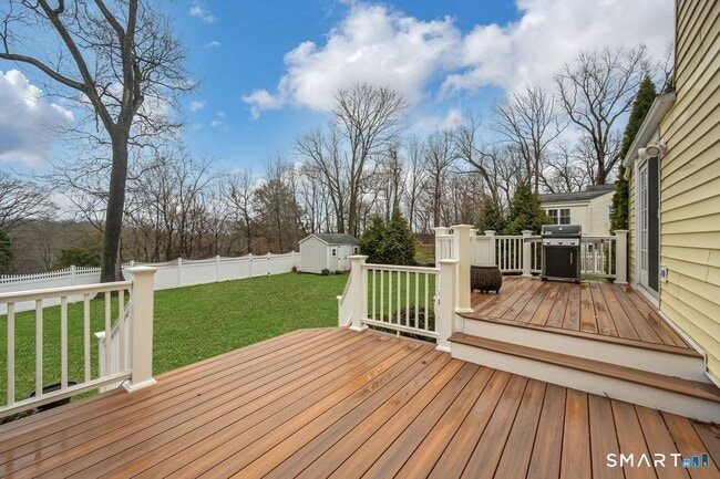 Building Photo - 51 Ledgewood Dr