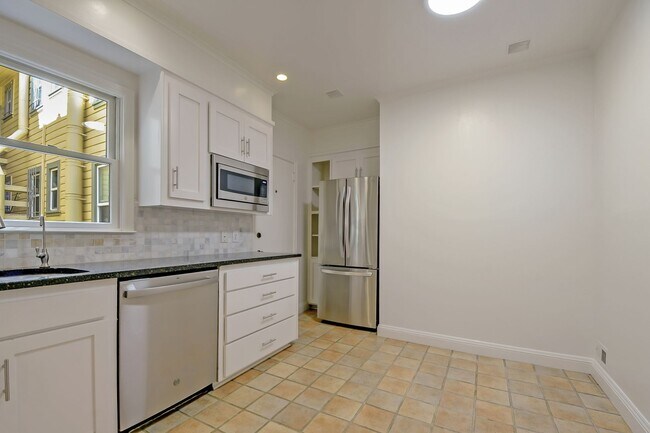 Building Photo - 3217-21 Gough Street Apartments