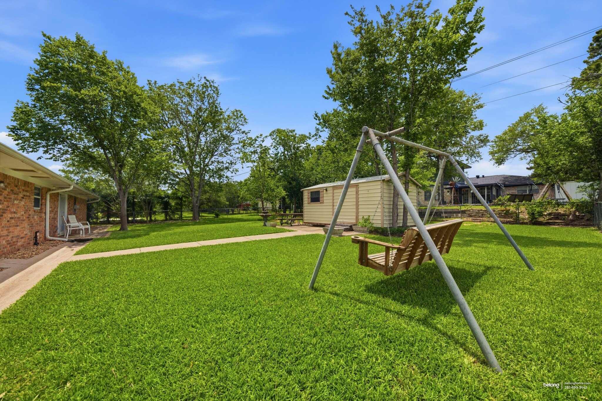 Building Photo - 1302 Laura Ln