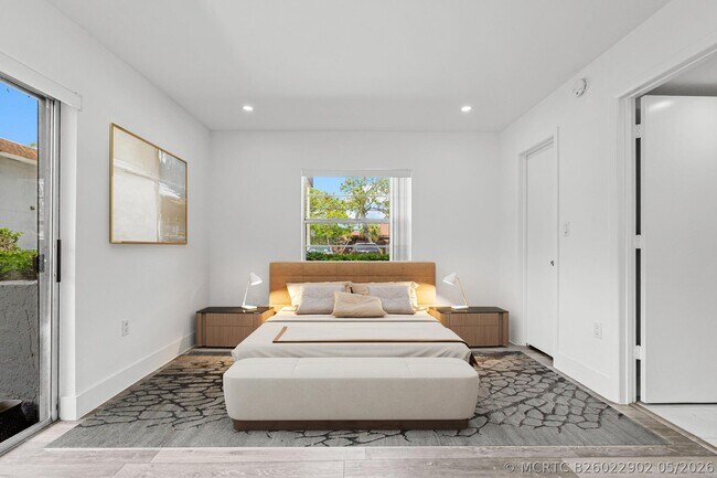 Building Photo - 9227 SW 87th Ave