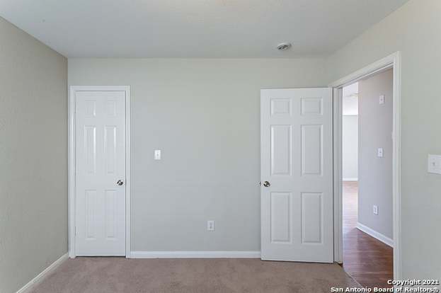 Building Photo - 5923 Fox Canyon