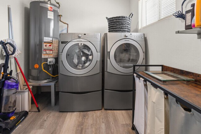 Building Photo - 3846 N 14th Ave