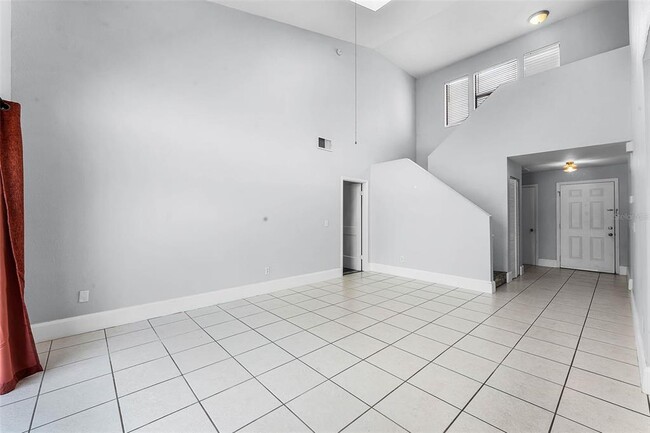 Building Photo - 119 Floral Ct
