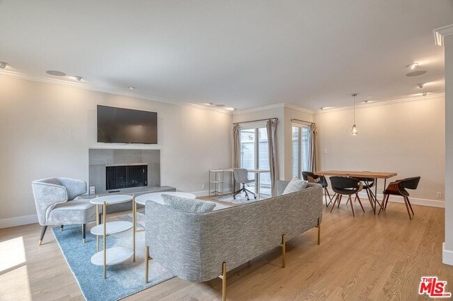 Building Photo - 1342 Stanford St