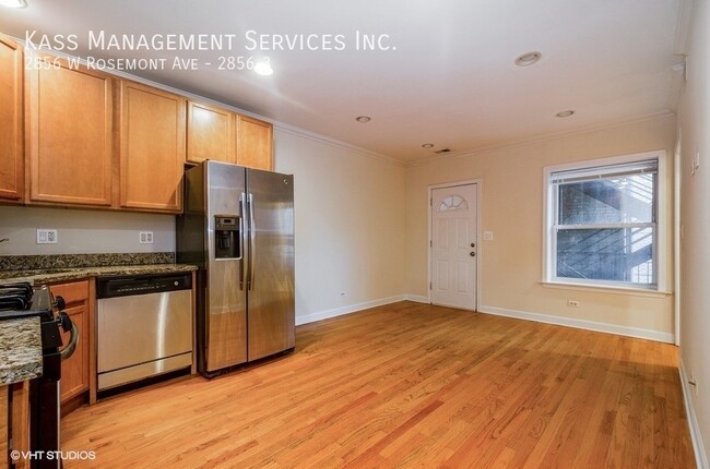 Building Photo - 2856 W Rosemont Ave