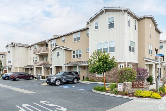 Building Photo - Vineyard Village