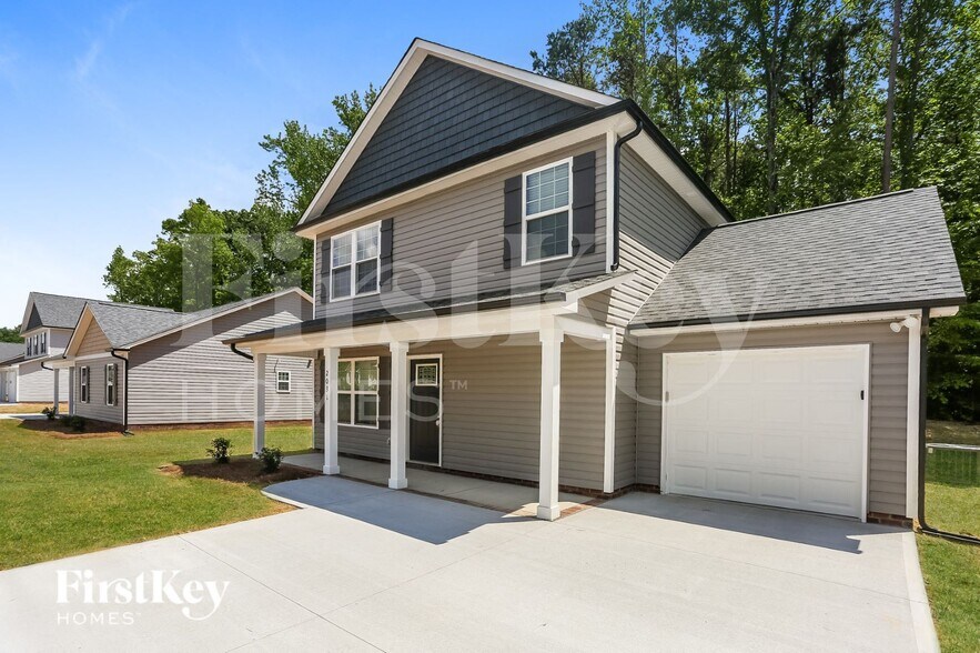 Building Photo - 2031 Samantha Dr