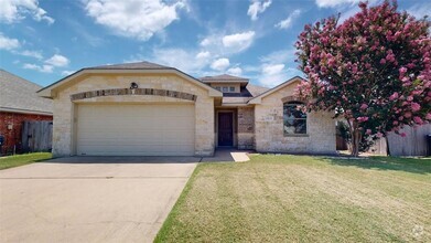 Building Photo - 2814 Horseback Dr