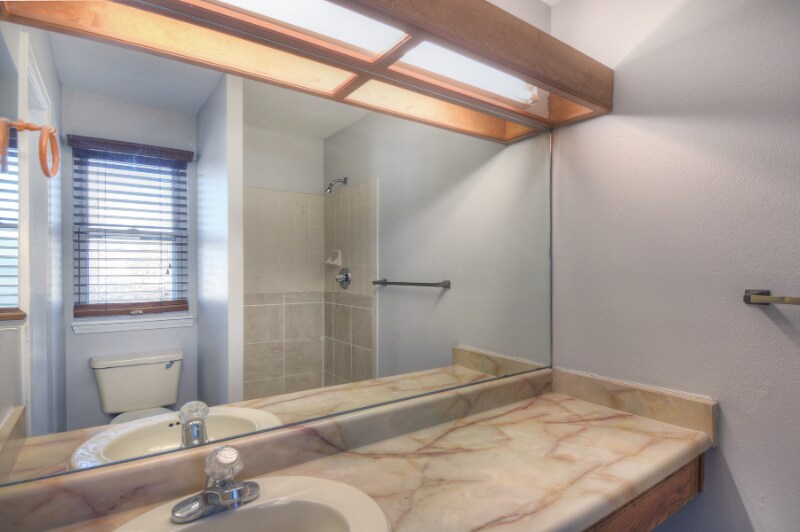 Building Photo - 3986 Red Cedar Dr