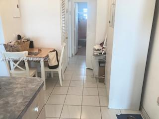 Building Photo - 1698 Jefferson Ave