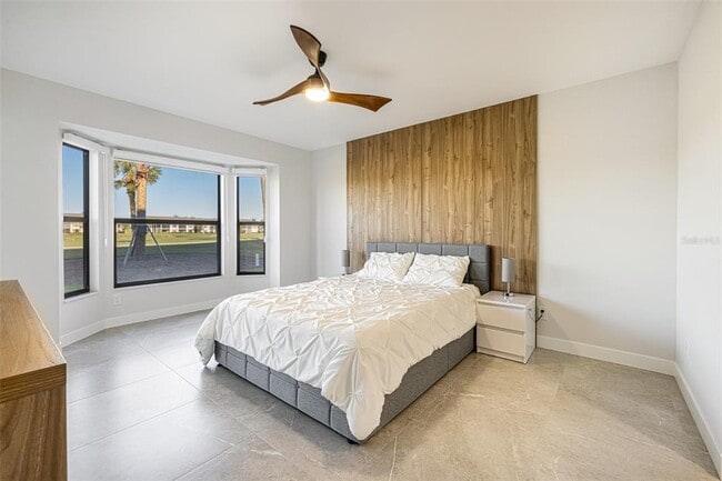 Building Photo - 16320 Kelly Cove Dr