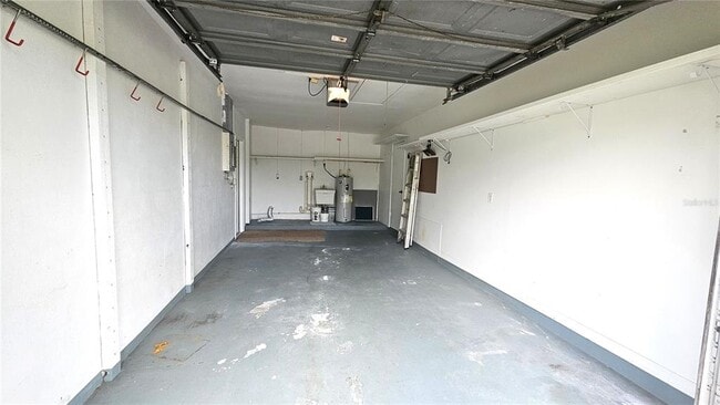 Building Photo - 6462 Mechler St