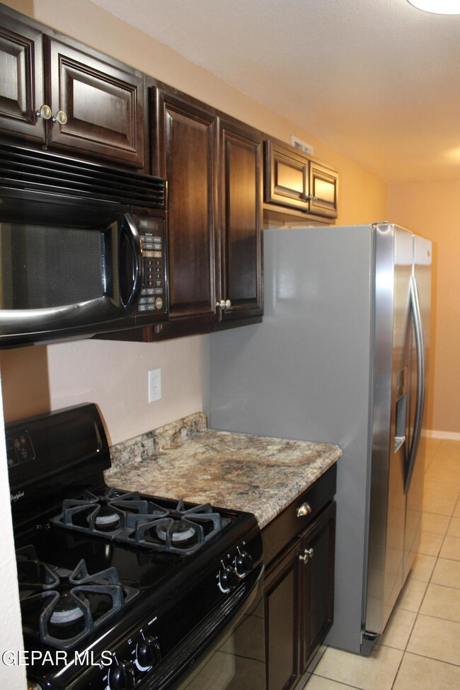 Building Photo - 3120 Voss Dr