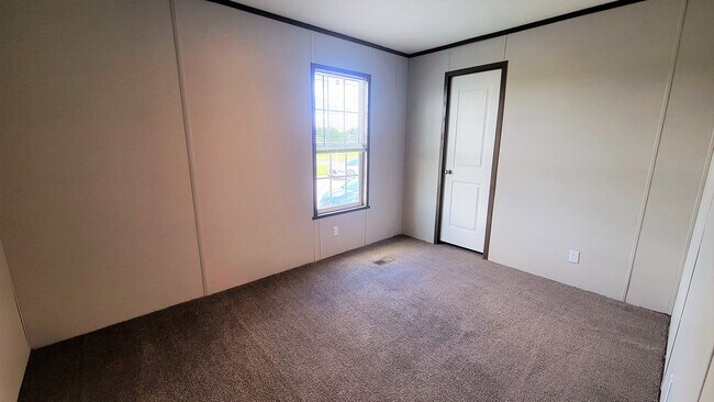 Building Photo - 531 Iowa