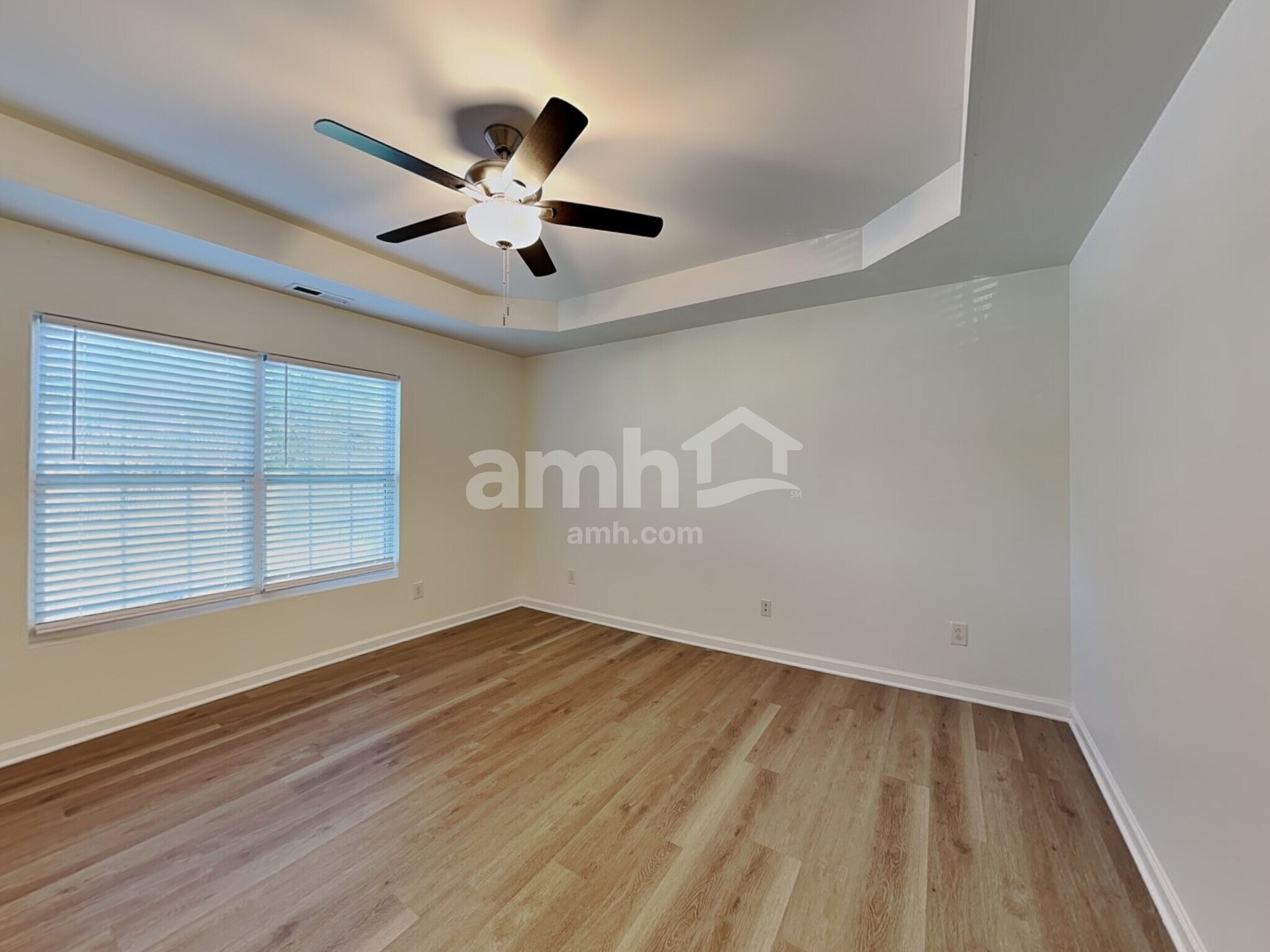 Building Photo - 5620 Bolitar Dr