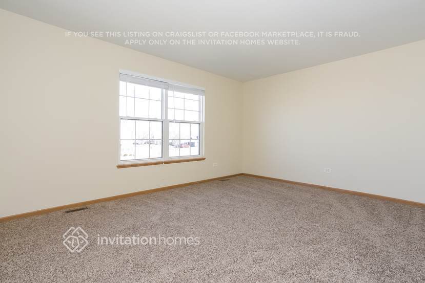 Building Photo - 4747 W Tulip Ave