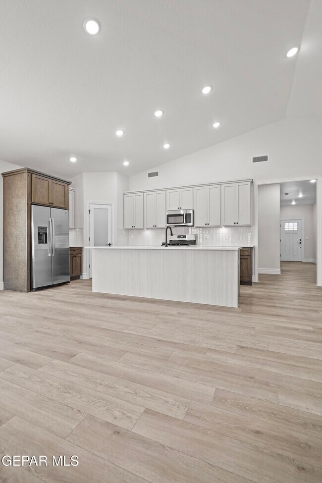 Building Photo - 15169 Ambition Ave