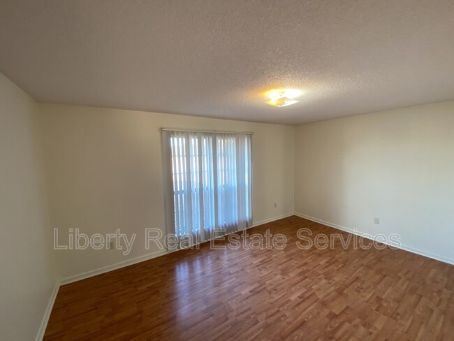 Building Photo - 197 Wayfair Ln