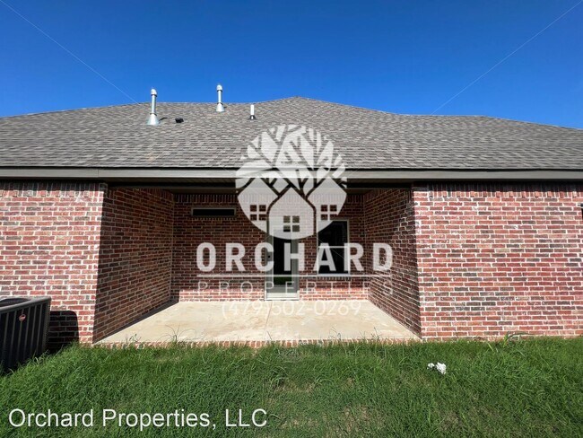 Building Photo - 4 br, 3 bath House - 1228 Giulia Ave.