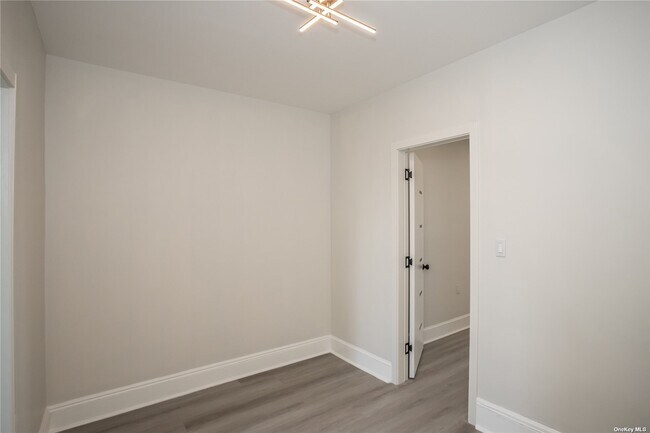 Building Photo - 67-17 Myrtle Ave