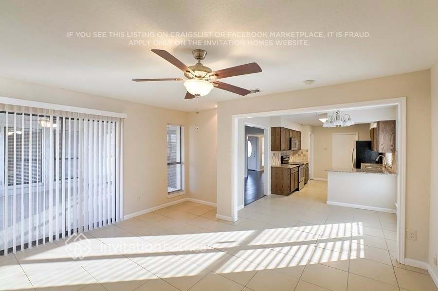 Building Photo - 1717 Brighton Dr