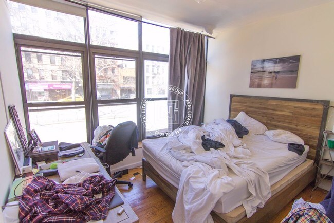 Building Photo - 160 ALLEN St