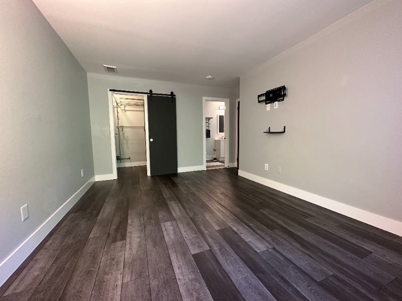 Building Photo - 66 Andover Pl