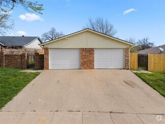 Building Photo - 10246 Maverick Dr