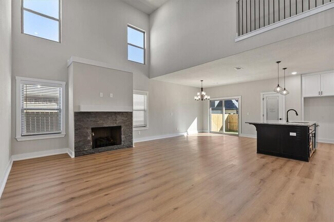 Building Photo - 7005 SW High Meadow Blvd