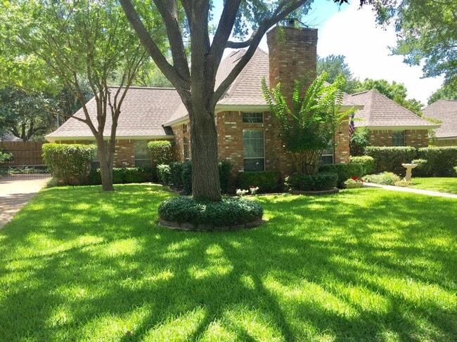 Primary Photo - Updated Midway ISD Home