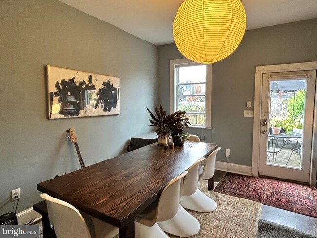 Building Photo - 3528 Hickory Ave