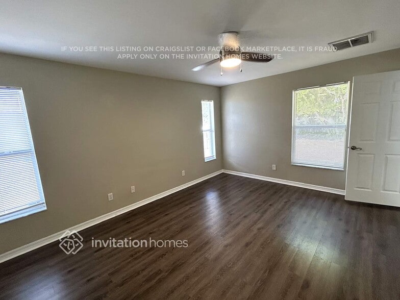 Building Photo - 1201 SW 29th Terrace