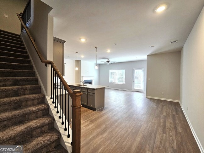 Building Photo - 338 Lanier Cir