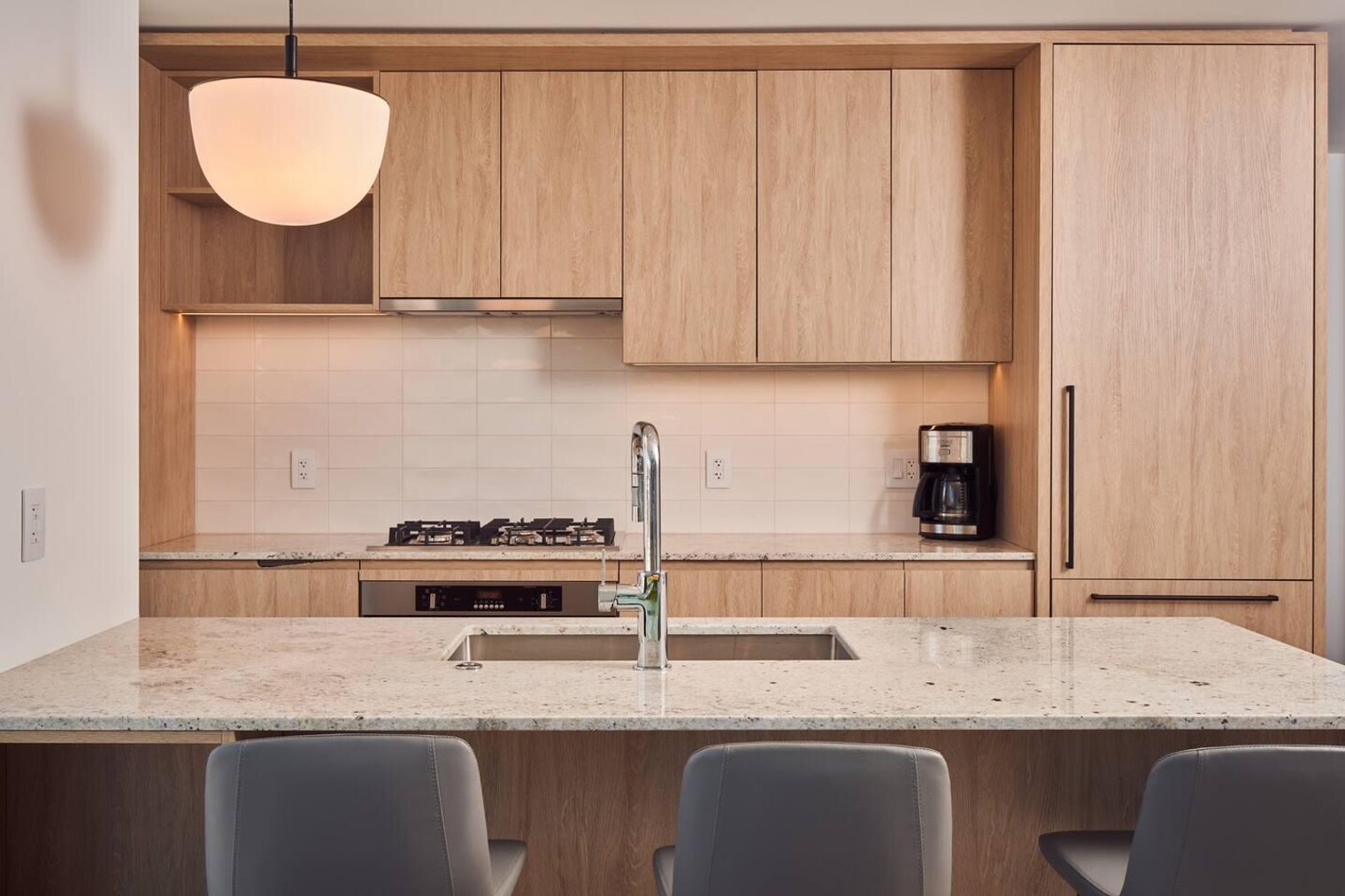 Building Photo - 360 W Illinois St