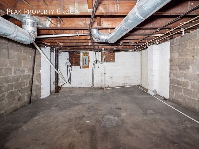 Building Photo - 83 W. First Avenue-2 Bedroom