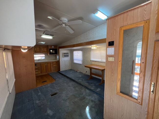 Building Photo - One Bedroom Trailer in Deer Valley - All u...