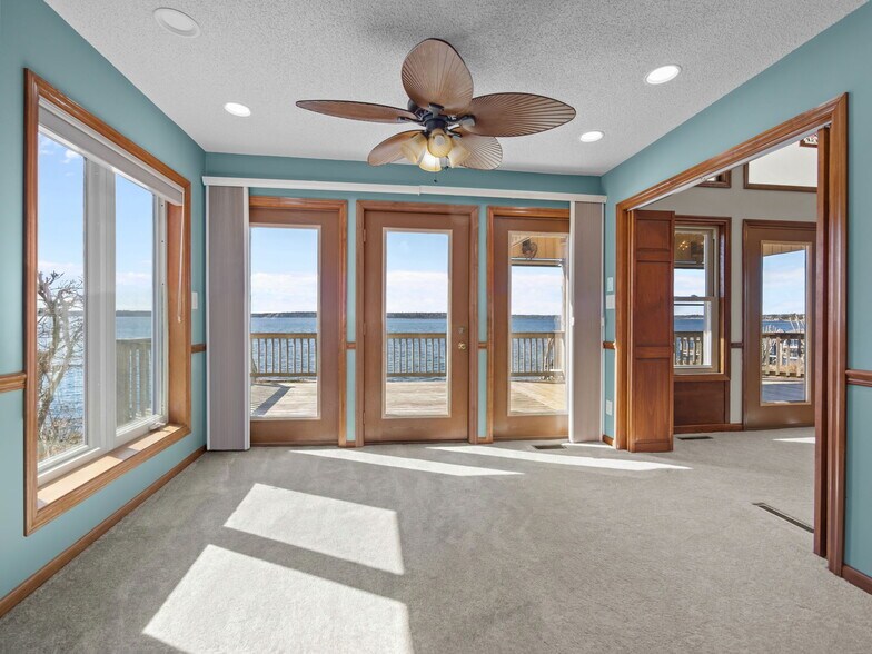 Building Photo - 138 White Oak Bluff Rd