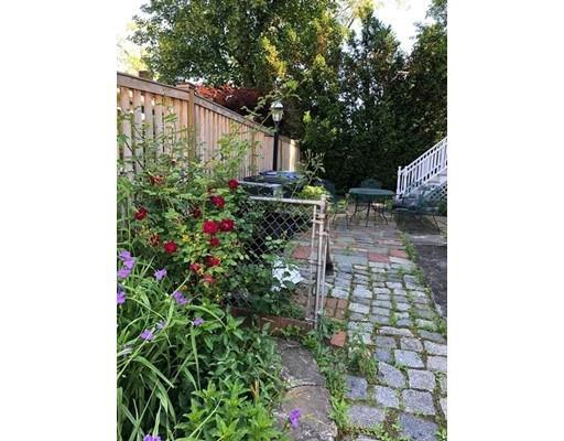 Building Photo - 3 Eastbourne St