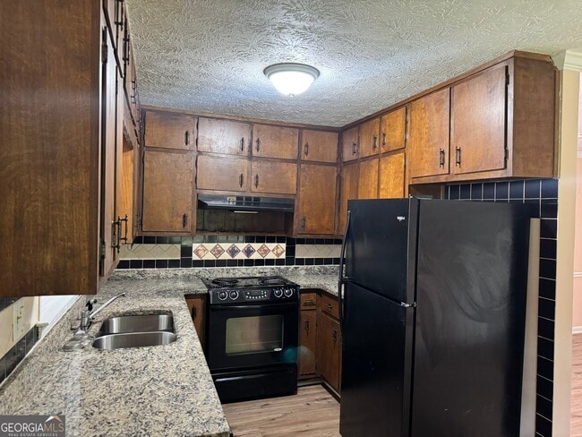 Building Photo - 827 San Miguel Dr
