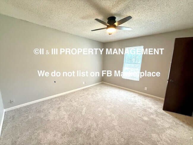Building Photo - 138 E Nelson Cir