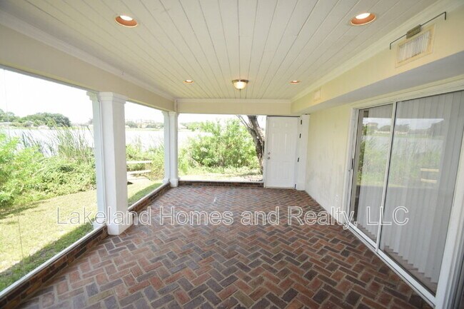 Building Photo - 1204 Honeytree Ln W
