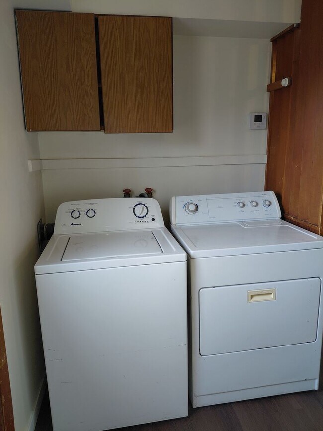 Building Photo - 140/150 W 4th Duplex