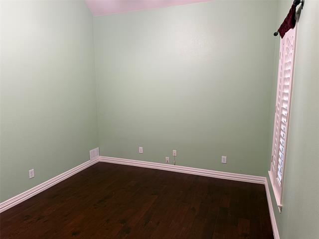 Building Photo - 8421 Orchard Hill Dr
