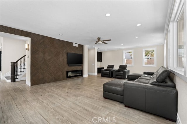 Building Photo - 928 Trovita Dr