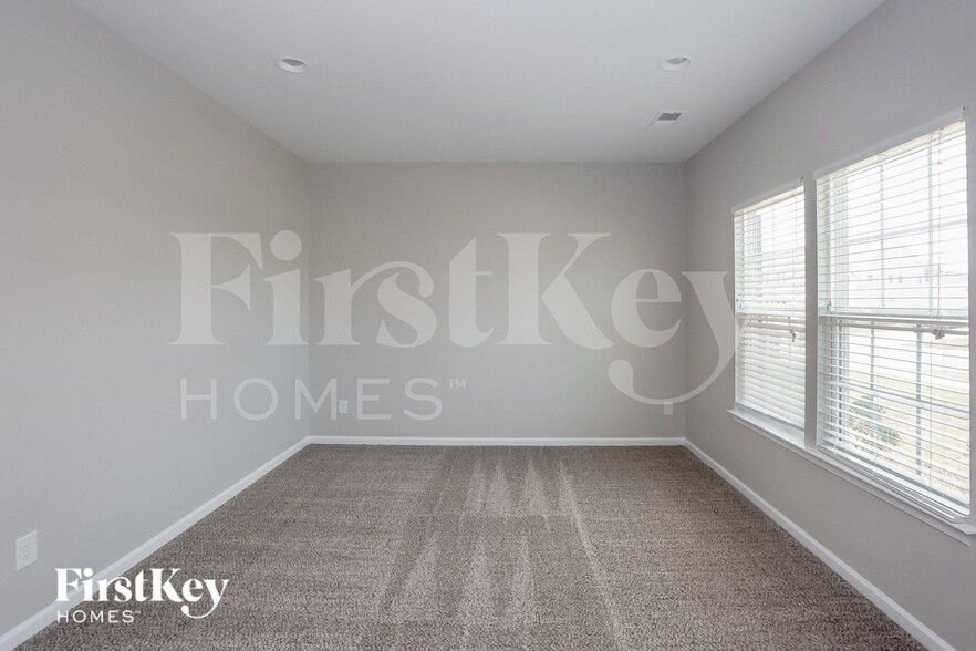 Building Photo - 2173 Stone Pile Dr